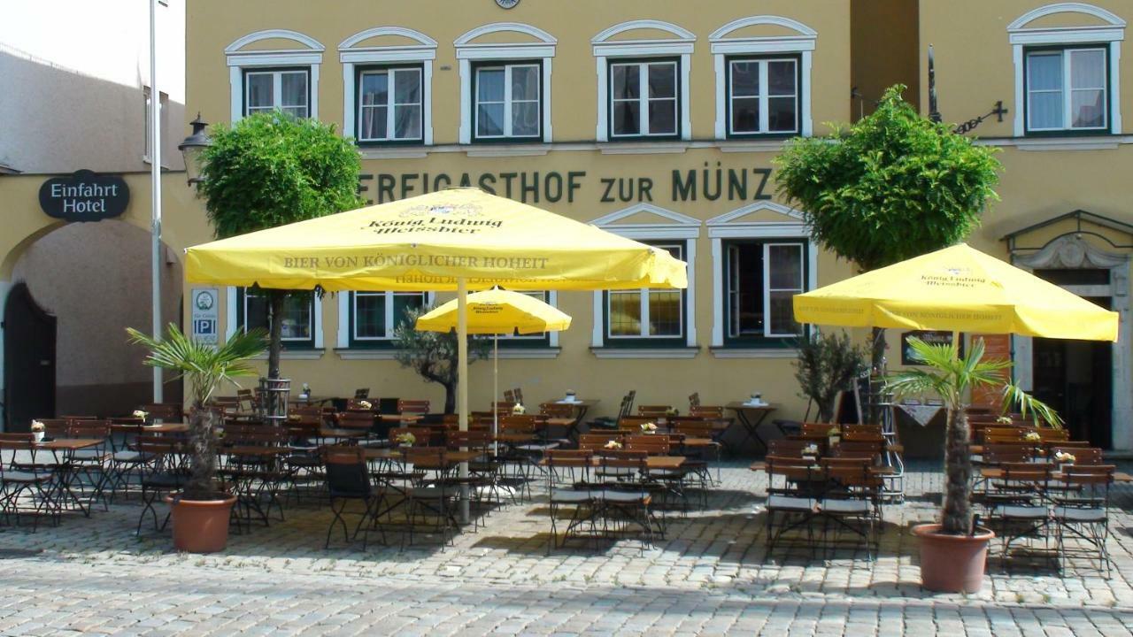 Brauereigasthof Zur Muenz Seit 1586 Hotel Guenzburg Exterior photo